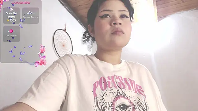 Amara18  online show from November 2025 11:16:01 PM