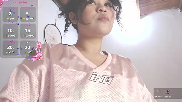 Amara18  online show from November 2025 04:23:02 PM