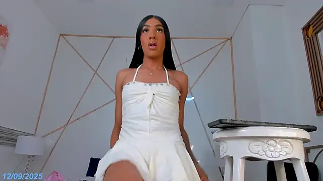 Snapshot of Karoline_Marin chatting on September 2025 09:25:02 PM Karoline Marin online show from September 2025 09:25:02 PM