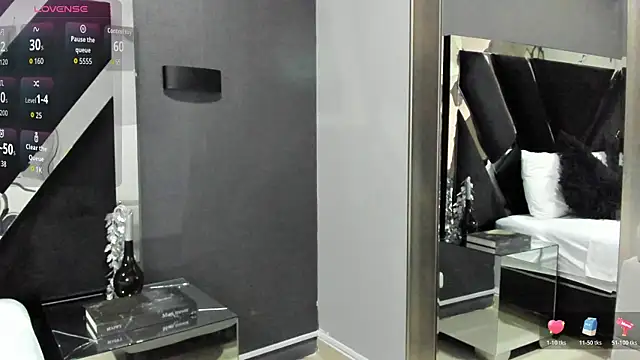 Amareto  online show from November 2025 11:36:02 AM