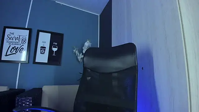 Amareto  online show from December 2025 09:30:02 AM