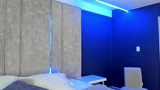 Amareto  online show from September 2025 11:21:01 AM