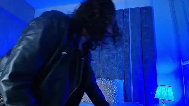 Amareto  online show from December 2025 01:11:02 PM