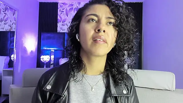 Amareto  online show from February 2026 11:42:02 AM