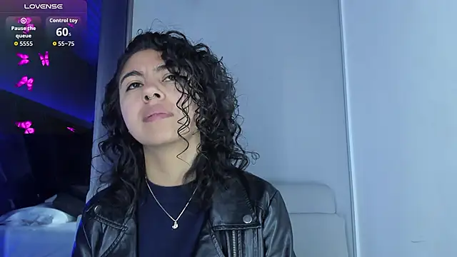 Amareto  online show from February 2026 09:44:02 AM