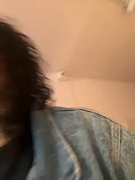 Amareto  online show from November 2025 10:36:01 AM