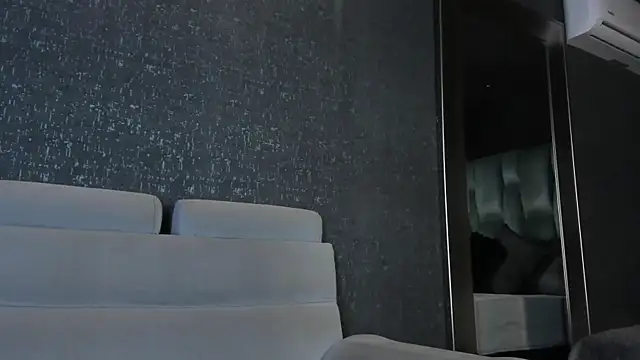 Amareto  online show from April 2026 10:11:01 AM