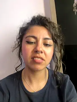 Amareto  online show from November 2025 12:22:02 AM