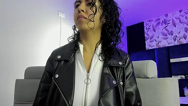 Amareto  online show from November 2025 10:29:02 AM