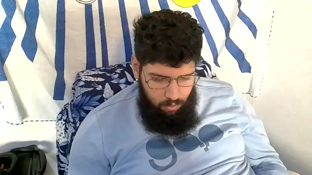 Snapshot of Luksmen chatting on July 2026 10:49:01 PM Luksmen online show from July 2026 10:49:01 PM