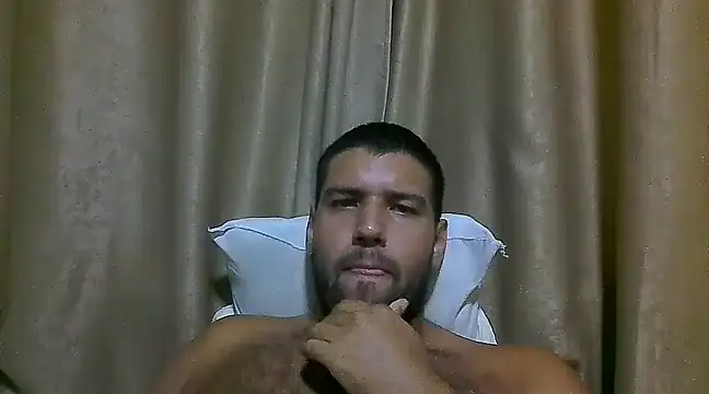 Snapshot of Luksmen chatting on February 2025 11:04:01 PM Luksmen online show from February 2025 11:04:01 PM