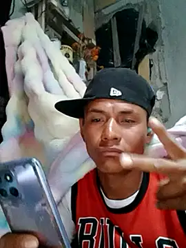 Snapshot of Moreno1813 chatting on March 2025 06:42:01 AM Moreno1813 online show from March 2025 06:42:01 AM