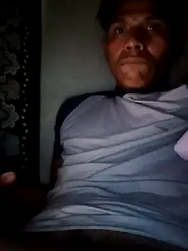 Snapshot of Moreno1813 chatting on March 2025 10:33:02 AM Moreno1813 online show from March 2025 10:33:02 AM