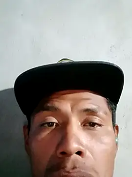 Snapshot of Moreno1813 chatting on February 2025 10:35:02 AM Moreno1813 online show from February 2025 10:35:02 AM