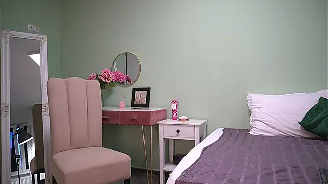 HaileyMoonn online show from September 2025 03:51:02 AM