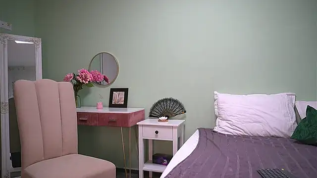 Snapshot of HaileyMoonn chatting on September 2025 03:30:01 AM HaileyMoonn online show from September 2025 03:30:01 AM