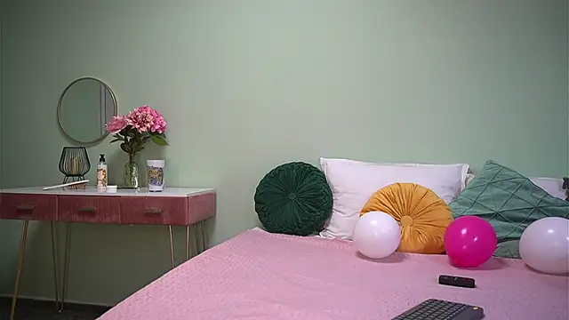 HaileyMoonn online show from March 2025 07:35:01 AM