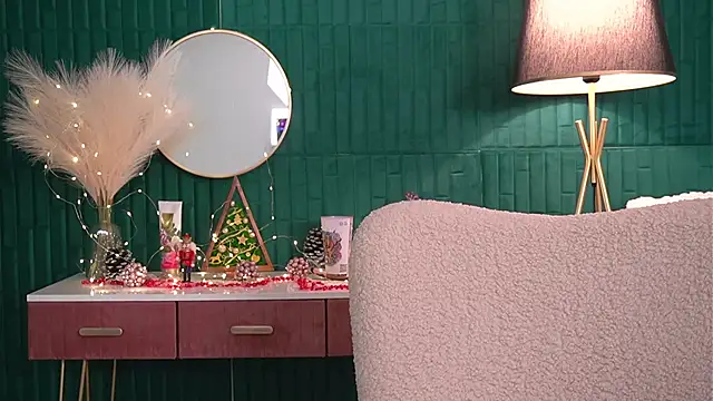 HaileyMoonn online show from December 2025 04:28:02 AM