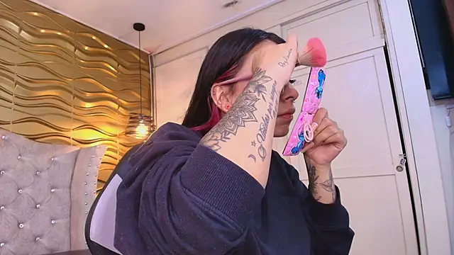 Andreita Jones online show from March 2026 11:42:01 AM