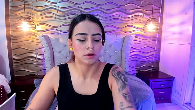 Snapshot of Andreita_Jones chatting on November 2025 11:49:02 AM Andreita Jones online show from November 2025 11:49:02 AM