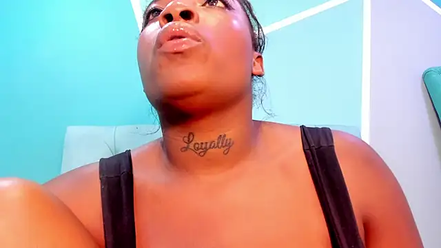 Snapshot of AlondraFerri1 chatting on January 2025 01:26:02 AM AlondraFerri1 online show from January 2025 01:26:02 AM