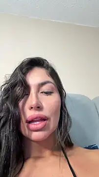 Snapshot of temptation_sweet chatting on October 2025 06:21:01 PM temptation sweet online show from October 2025 06:21:01 PM
