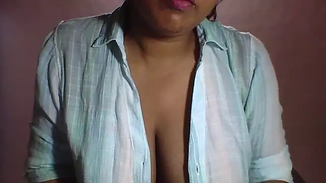 Snapshot of angelsilvia chatting on September 2025 08:35:01 AM angelsilvia online show from September 2025 08:35:01 AM