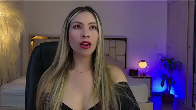 Ammy Castro online show from November 2025 10:21:02 PM