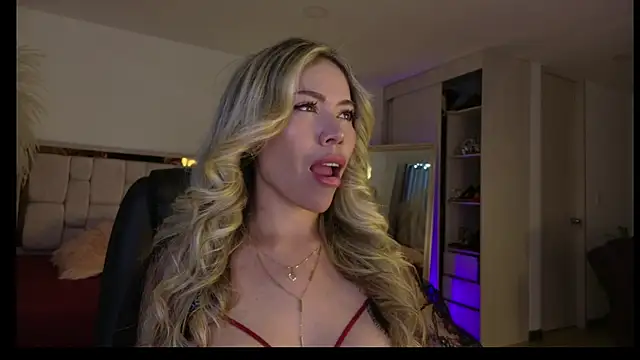 Ammy Castro online show from July 2026 10:38:02 PM