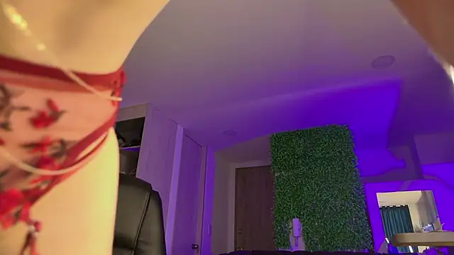 Ammy Castro online show from April 2026 10:22:01 PM