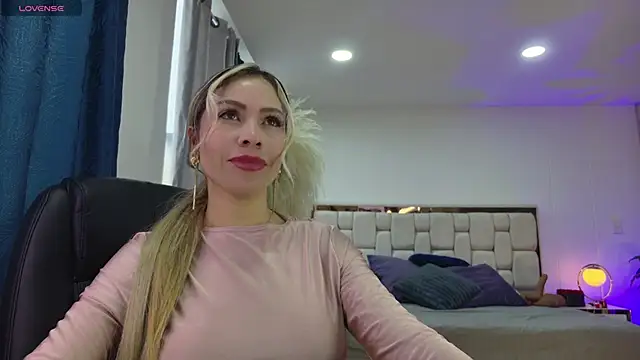 Ammy Castro online show from October 2025 09:24:01 PM