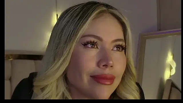 Ammy Castro online show from July 2026 10:01:02 PM