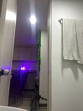 Ammy Castro online show from March 2026 09:08:02 PM