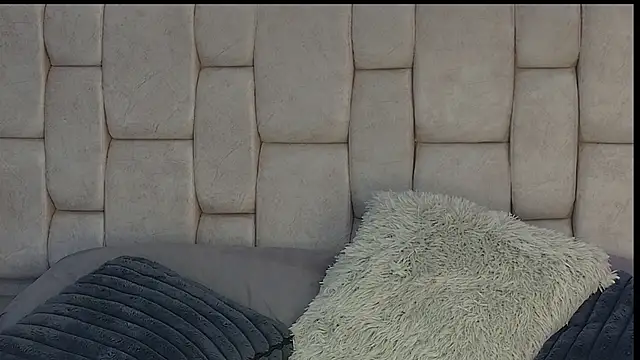 Ammy Castro online show from March 2026 09:33:02 PM