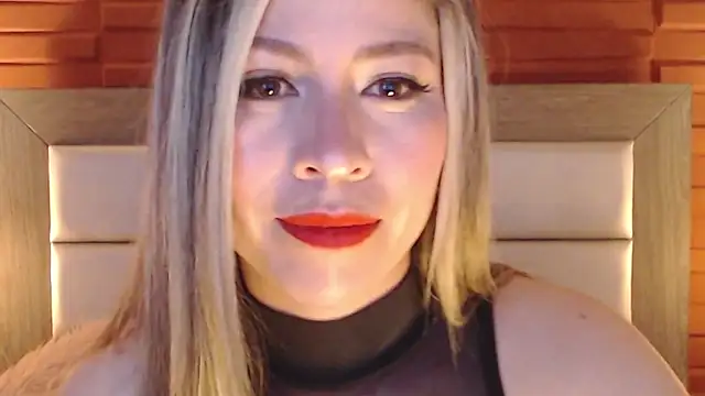 Ammy Castro online show from February 2025 08:50:01 PM