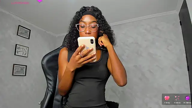 deyy madissonn online show from February 2026 08:59:01 PM