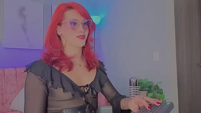 Snapshot of Juliana_Saenzz chatting on November 2025 04:24:01 PM Juliana Saenzz online show from November 2025 04:24:01 PM