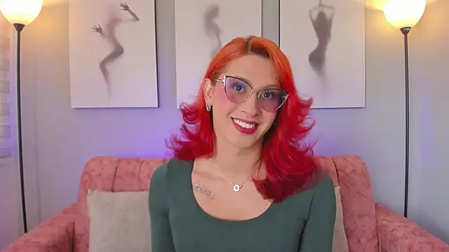 Juliana Saenzz online show from September 2025 01:23:01 PM