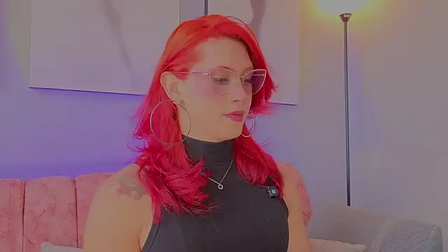 Snapshot of Juliana_Saenzz chatting on November 2025 03:56:02 PM Juliana Saenzz online show from November 2025 03:56:02 PM