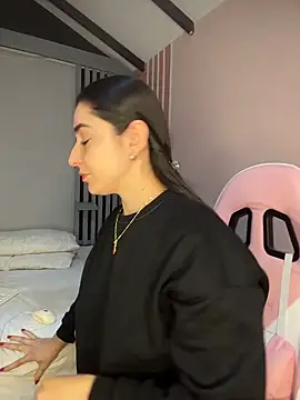 Victoria-And1 online show from February 2026 01:28:02 AM