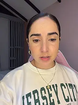 Victoria-And1 online show from May 2026 01:47:02 AM