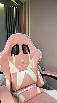 Victoria-And1 online show from November 2025 01:09:01 AM