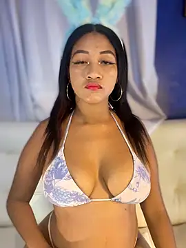 Snapshot of AleezaFrench chatting on February 2026 01:02:01 PM AleezaFrench online show from February 2026 01:02:01 PM