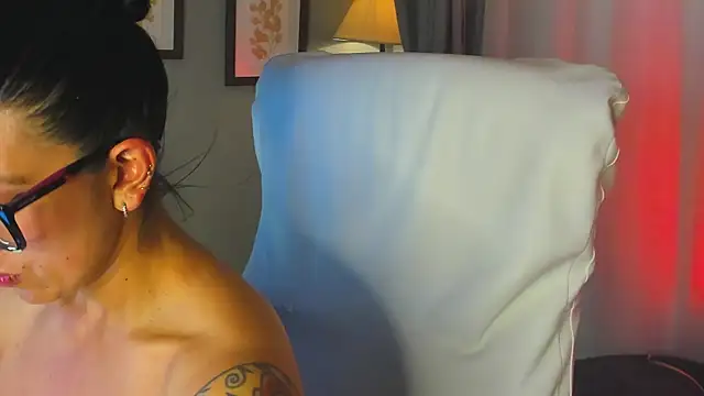 kira moon   online show from February 2026 08:19:01 PM