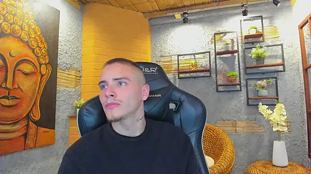 JordanThompson  online show from March 2025 10:53:01 PM