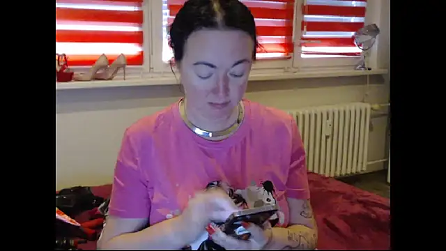 Alexie33 online show from April 2026 08:27:01 AM