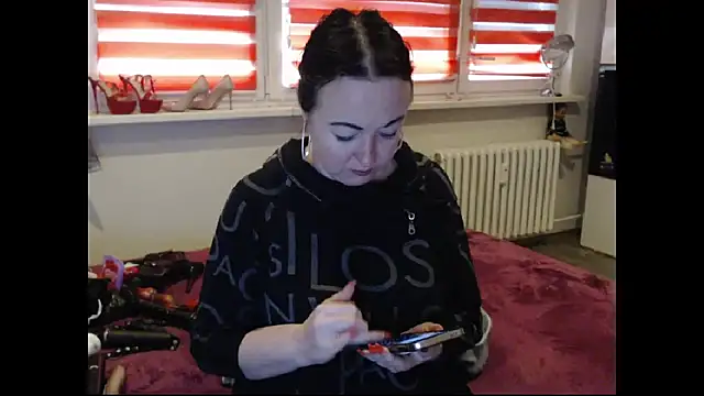 Alexie33 online show from April 2026 12:50:02 PM