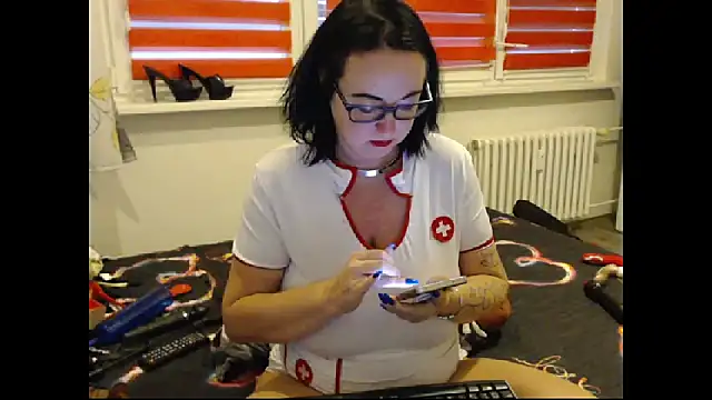 Snapshot of Alexie33 chatting on October 2025 09:08:02 AM Alexie33 online show from October 2025 09:08:02 AM