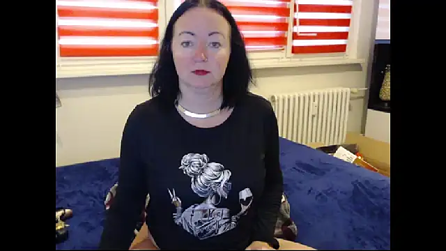 Snapshot of Alexie33 chatting on November 2025 08:03:02 AM Alexie33 online show from November 2025 08:03:02 AM