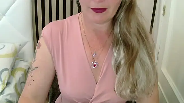 xxNoeliaxx online show from March 2026 08:47:02 AM